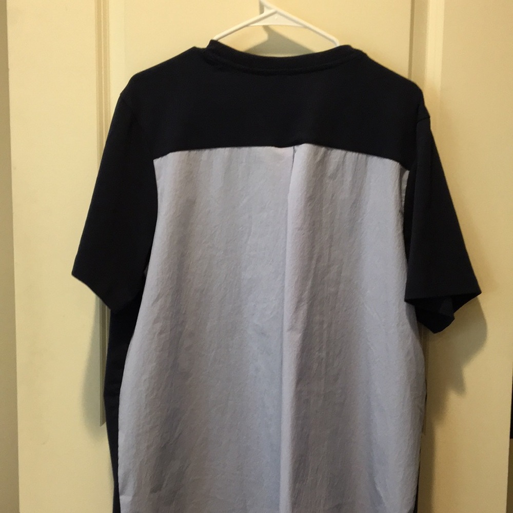 Athleta men’s  colorblock crewneck navy blue/gray shirt short sleeves size  XL